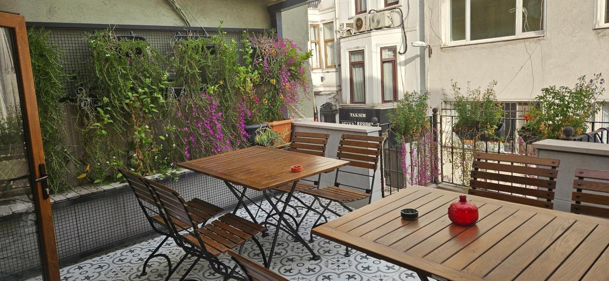 Taksim Suite Стамбул Екстер'єр фото